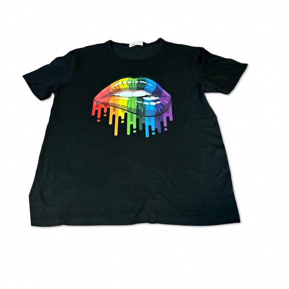 NWOT Colorful Drip Paint Lip T Shirt size Large - Picture 2 of 3